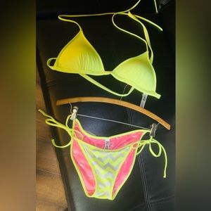 Victoria’s Secret Pink bikini